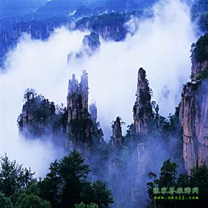 武漢往返：張家界、鳳凰古城、韶山六日游，每周一、周四發(fā)團(tuán)